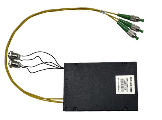 1X2單模RS232光模塊開(kāi)關(guān)產(chǎn)品實(shí)拍圖 - 科毅光通信